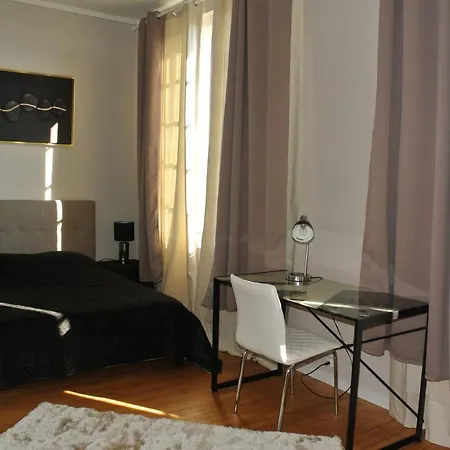 Domaine De Bellevue Bed & Breakfast *